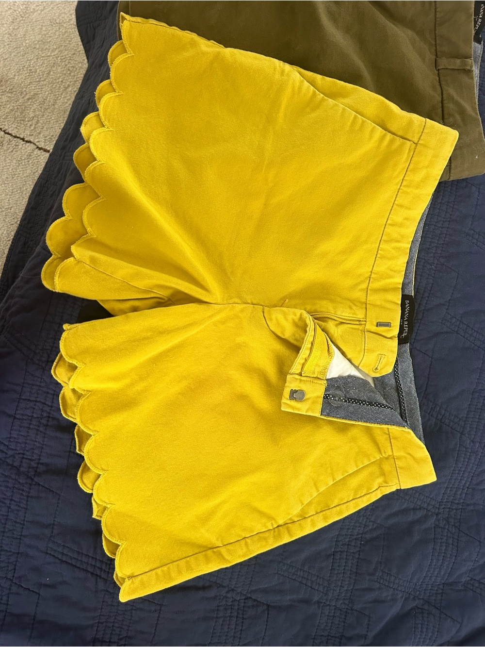 Banana Republic Sunny Yellow Scalloped High-Waist Shorts 2 pairs